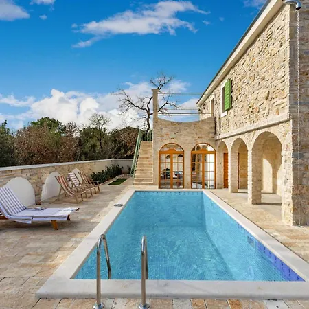 Gorgeous In With Wifi Holiday home Biograd Na Moru