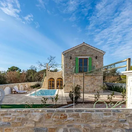 Gorgeous In With Wifi Holiday home